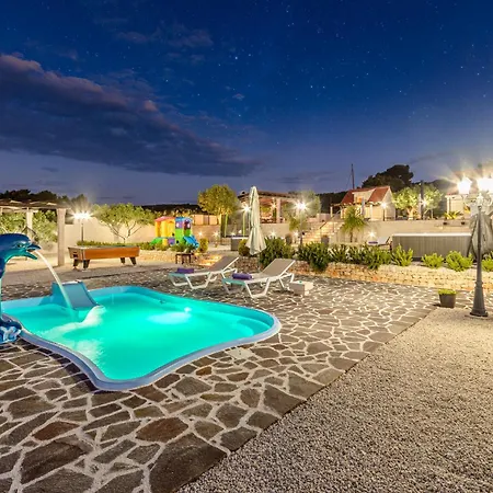 别墅 Seaside Luxury With A Swimming Pool Supetar, Brac - 12371 苏佩塔尔