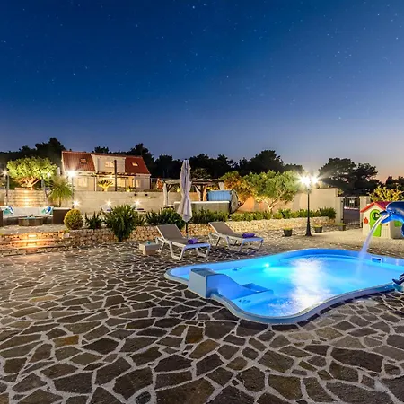Seaside Luxury With A Swimming Pool Supetar, Brac - 12371 *